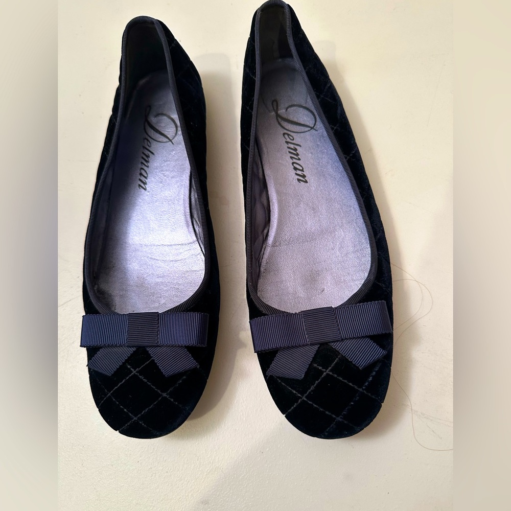 DELMAN flats -blue suede with cute front bow